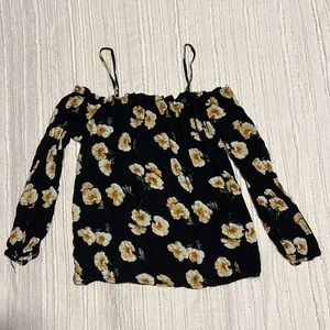 Off The Shoulder Flower Blouse